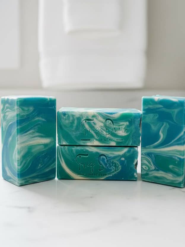 Blaue Meridian Seife für den Großhandel von Friz Drip Bath & Body