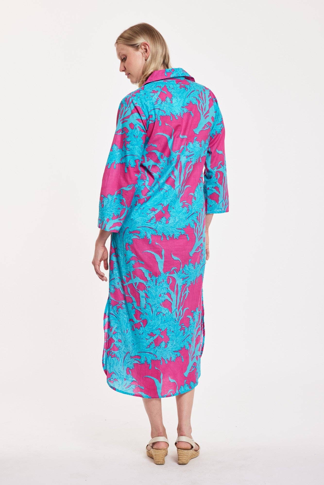 ModaPosa – Engroshandel Kjole - Dame – Gabriella Maxi Caftan Skjortekjole Stor Coral Super Pink Blå2