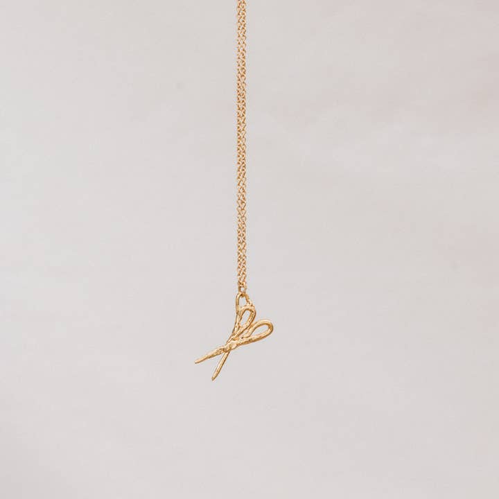 Câpâ - Wholesale Pendant/Charm Necklace - Gold Plated Scissors Necklace