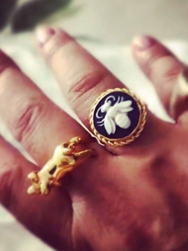 Vintouch Jewels - Wholesale Cocktail/Statement Ring - Bee Cameo Ring4