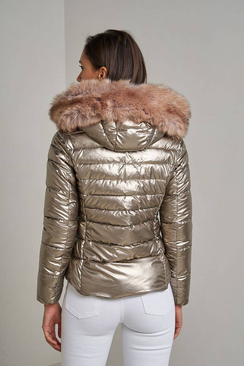 Attrait Paris - Wholesale Jacket - Women's - Metallic short puffer jacket with faux fur hood3