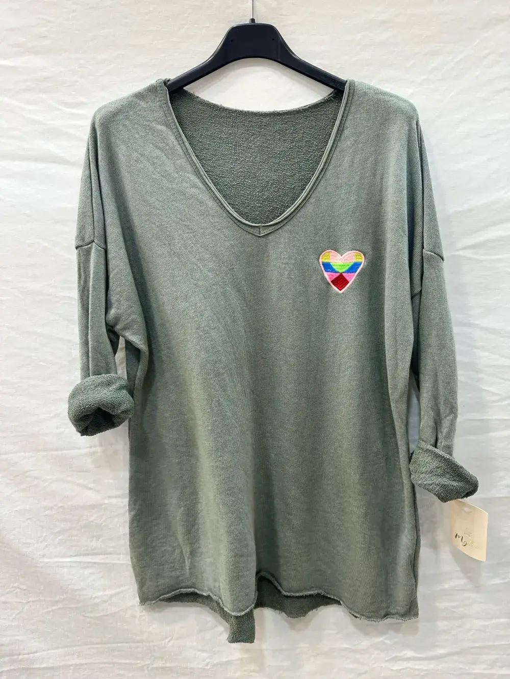 Mimi & Gogo - Wholesale Sweatshirt - Women's - Embroidered heart sweatshirt in multiple colors @5105_SweatMultiCoeu1