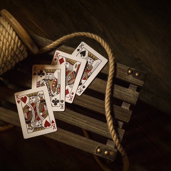 theory11 - Wholesale Playing Cards - Red Monarch9