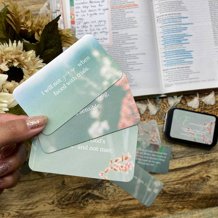 Boîtes de cartes de poche avec Écritures d'affirmation encourageantes pour la vente par Dear Bold Believer
