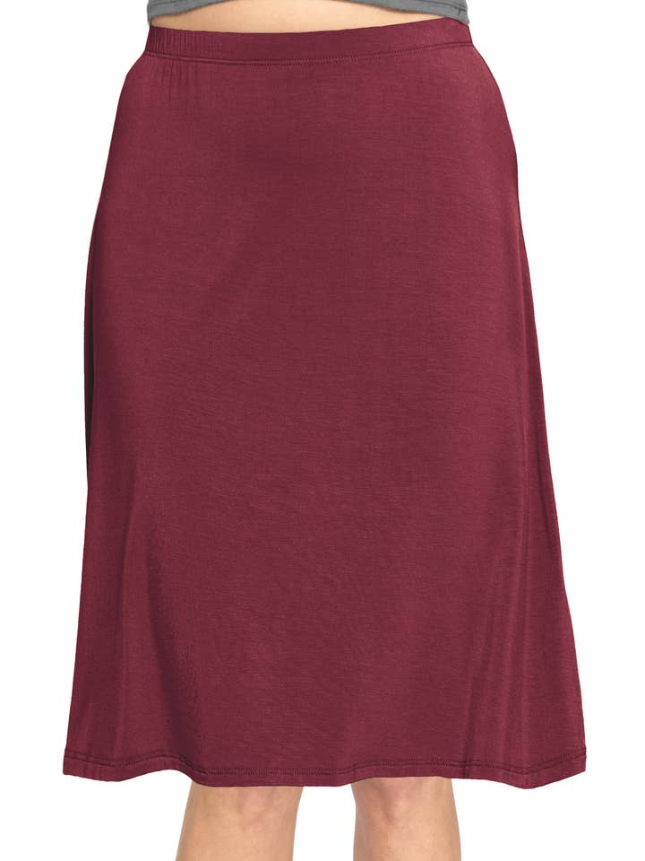 Jupe légère et confortable pour femmes, fluide, évasée, longueur genou. pour la vente par Stretch Is Comfort