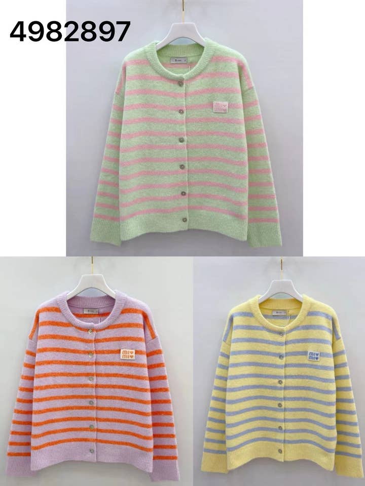 Cardigan à col rond avec motif rayé pour la vente par Chilli Girl Collection