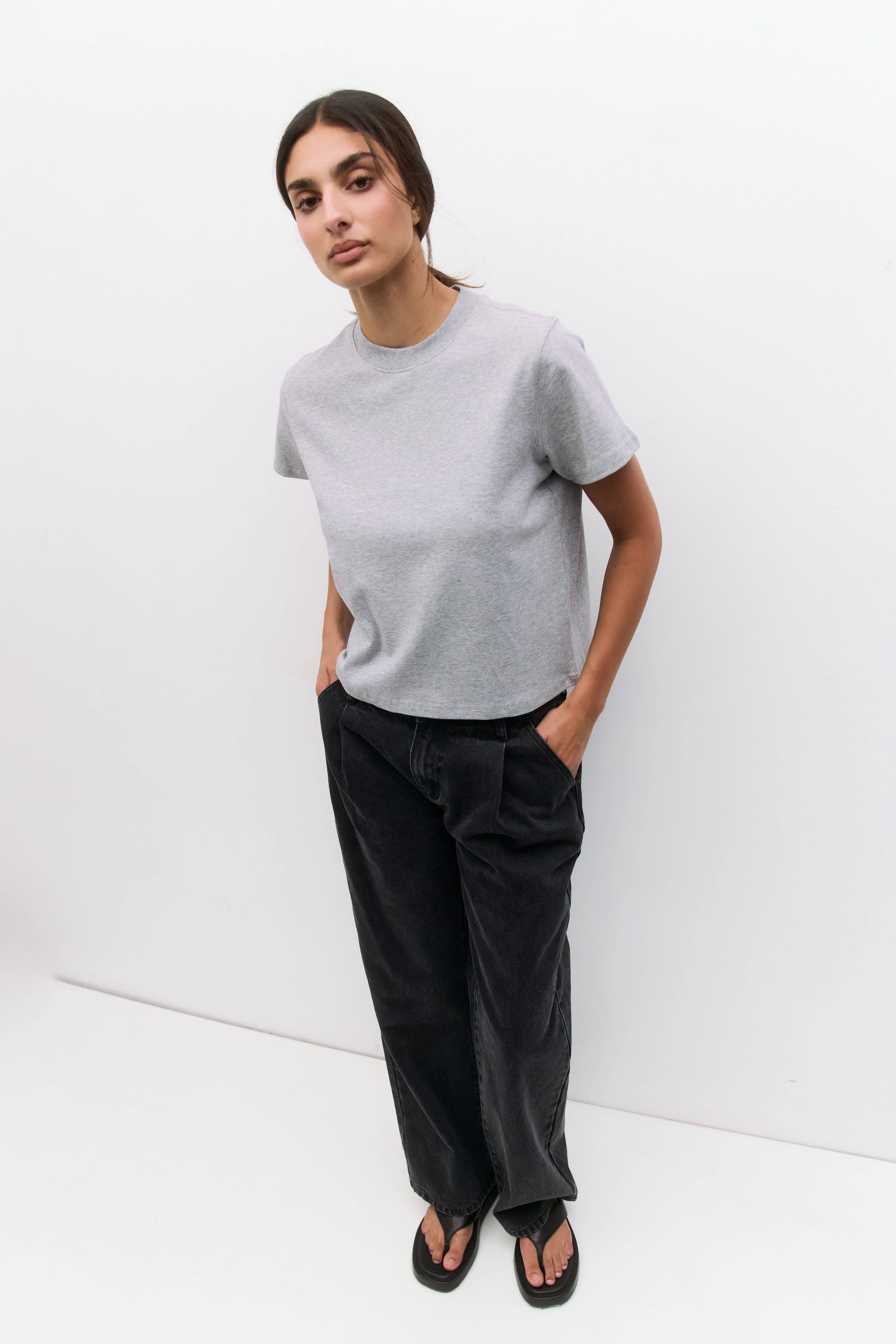 MOD REF - Wholesale T-Shirt - Women's - The Lanie Top | Women's Heavyweight Cotton T-Shirt2