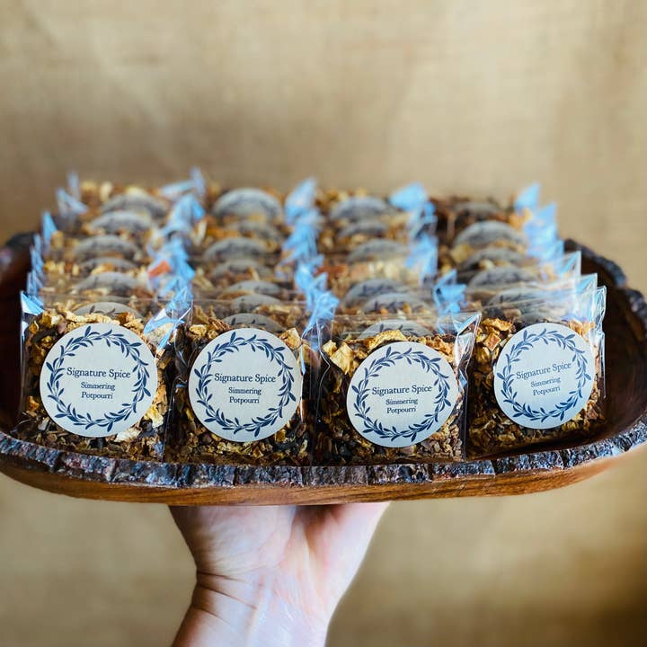 Three Roots Boutique - Wholesale Potpourri - Signature Spice Simmering Potpourri5