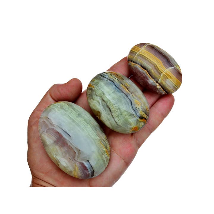 Pietra palmare in onice fasciato rosa (50 mm - 80 mm) per la vendita all'ingrosso da parte di Kaia & Crystals