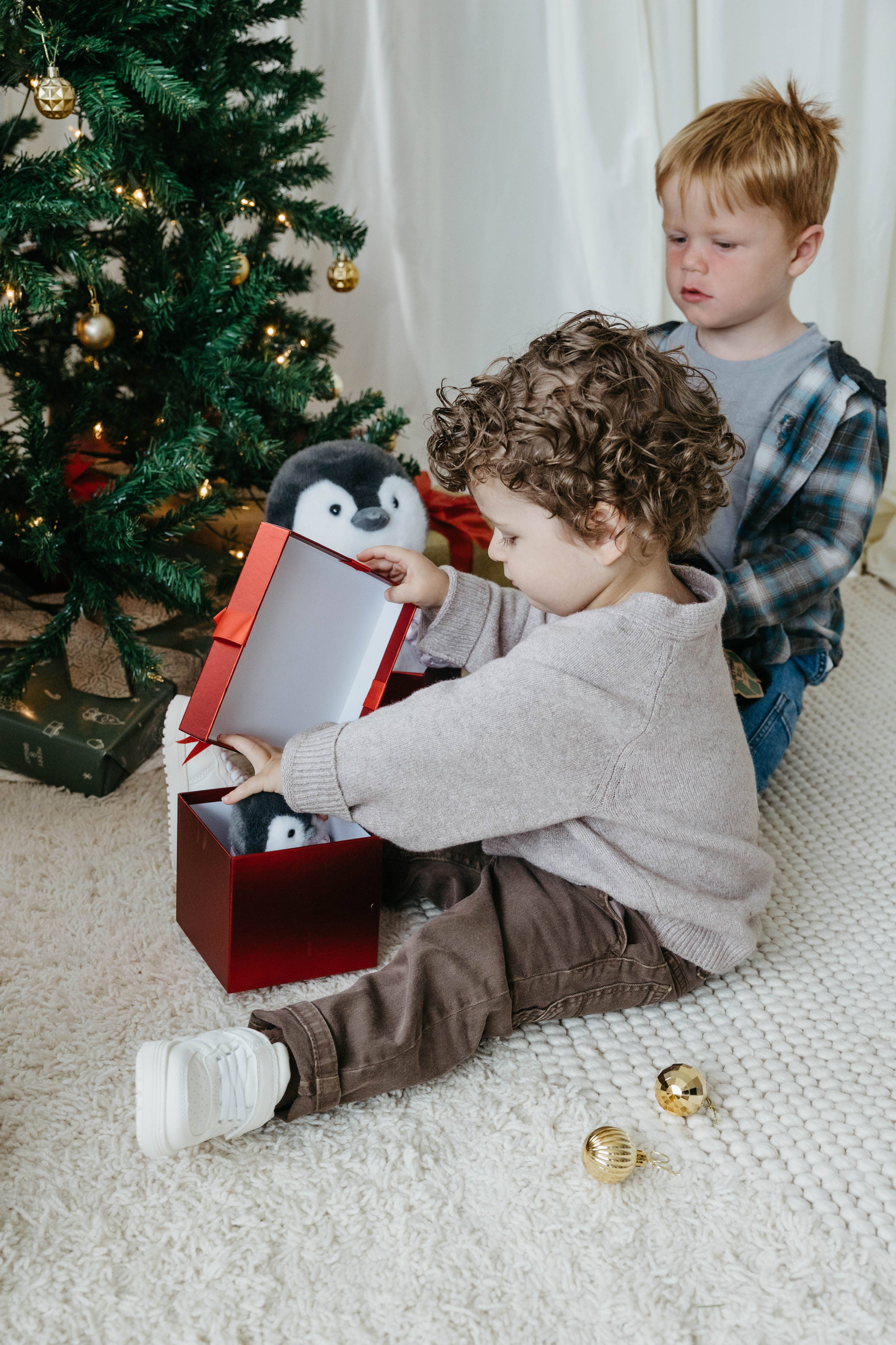 The Petting Zoo - Wholesale Stuffed/Plush Toy - Kids & Baby - Holiday Icey Penguin Small 9" (23cm) Eco-Plush1