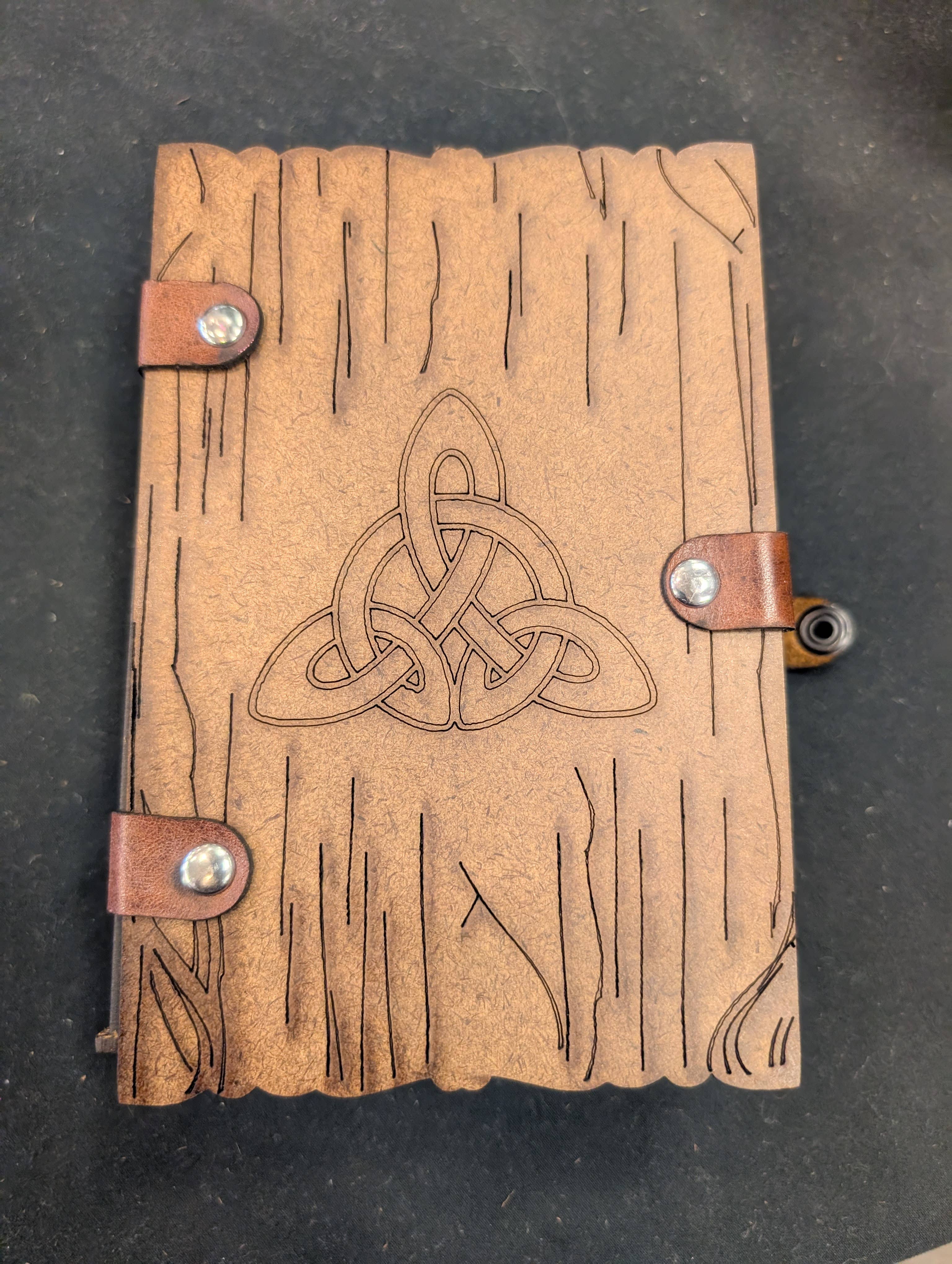 The Nerdy Wolf - Wholesale Journal/Diary - Journal Kit with Glass Dip Pen, Ink, and Wood Gift Box21