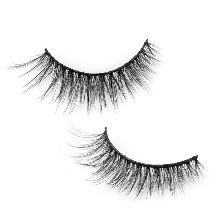 makaLash - Molokai for wholesale by MakaBeauty Hawaii