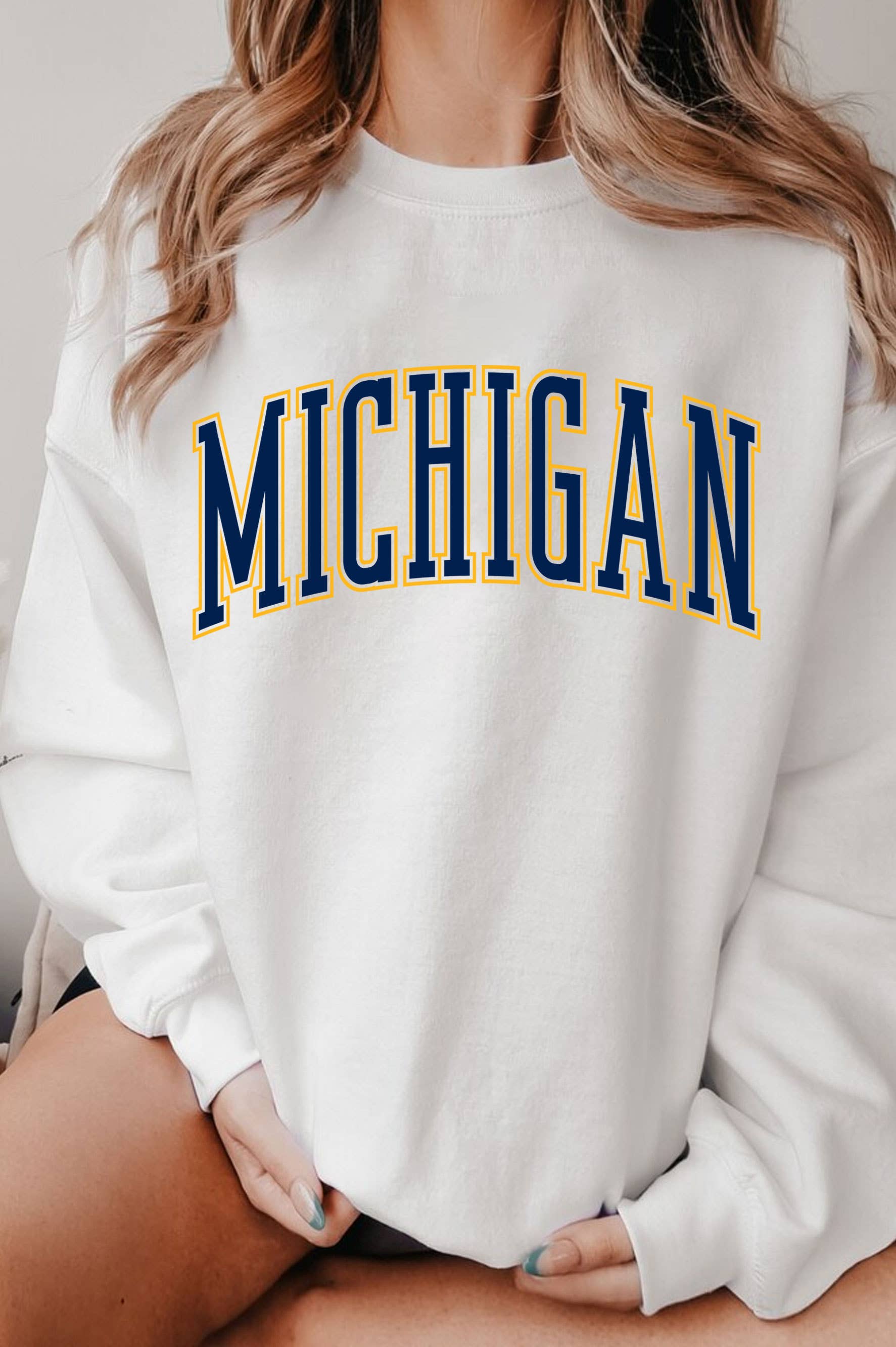 Rustee Clothing - Wholesale Graphic Sweatshirt - Women's - MICHIGAN PUFF GRAPHIC BRUSHED SWEATSHIRTS2