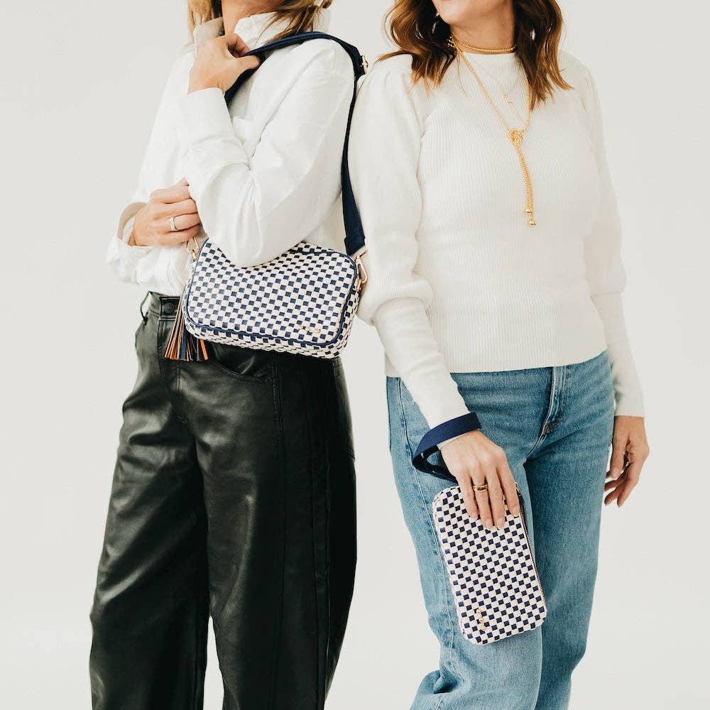 Pretty Simple - Wholesale Crossbody Bag - Women's - Woven Willow Camera Crossbody Bag Wholesale15