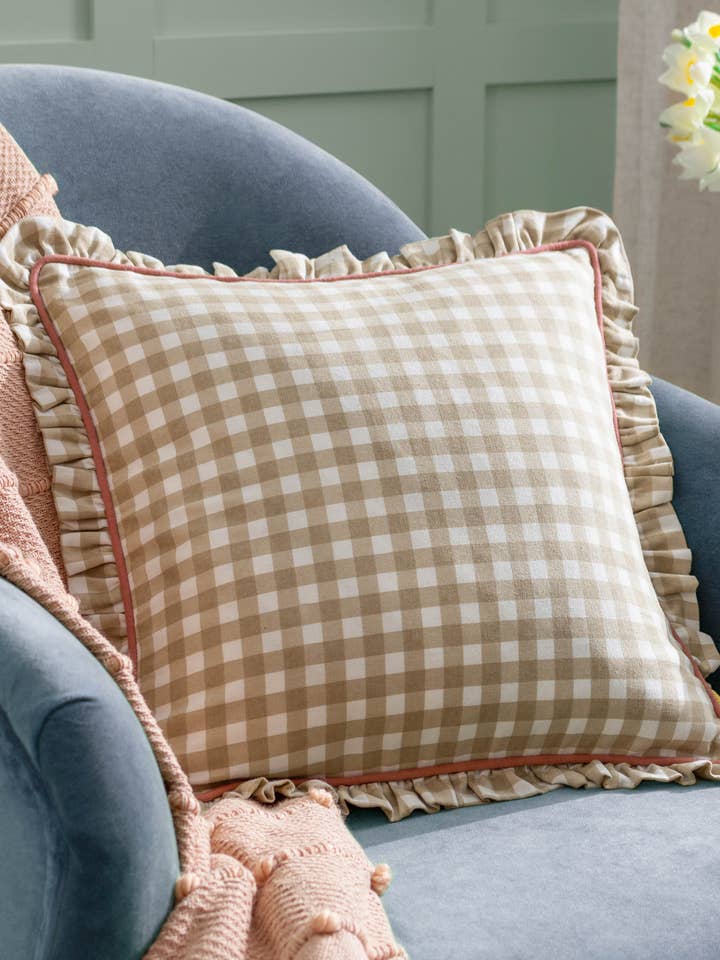 Coussin passepoilé réversible Maude Gingham naturel et autres tendances Résultats pour vichy en vente B2B. Retours gratuits et paiement à 60 jours sur Faire sur Faire.