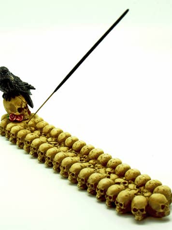 Skull/Raven Incense burner for wholesale by Fantasy Gifts