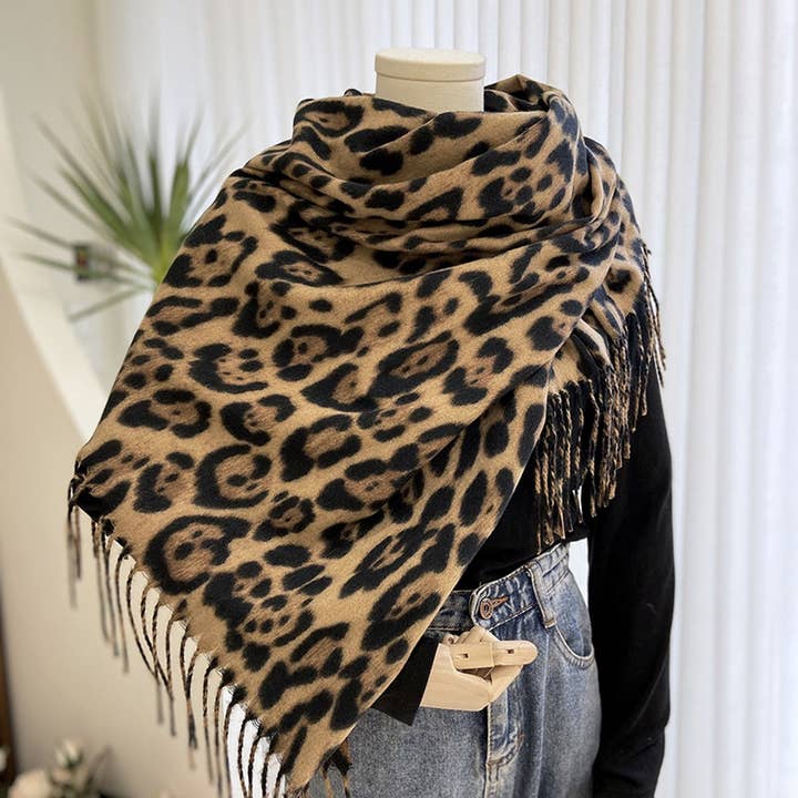 ACCITY - Wholesale Scarf - Women's - CLASSIC LEOPARD PRINT SCARF FOR AUTUMN AND WINTER_CWASC1452