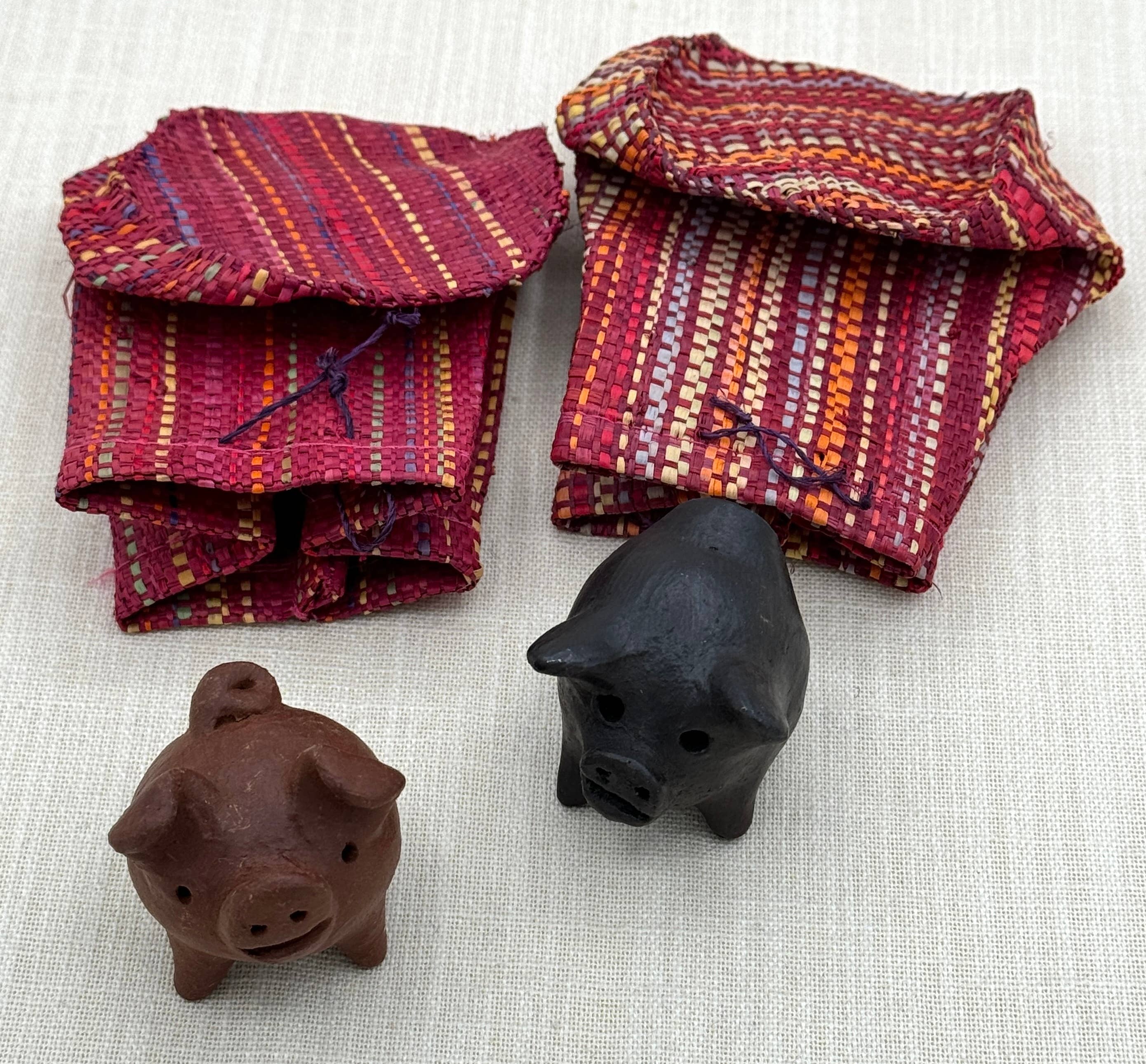 Tesoros Trading Company - Vendita all'ingrosso Statuette decorative - Buona Fortuna 3 Zampe Maiale, Chanchito, Cile (YPIG)5