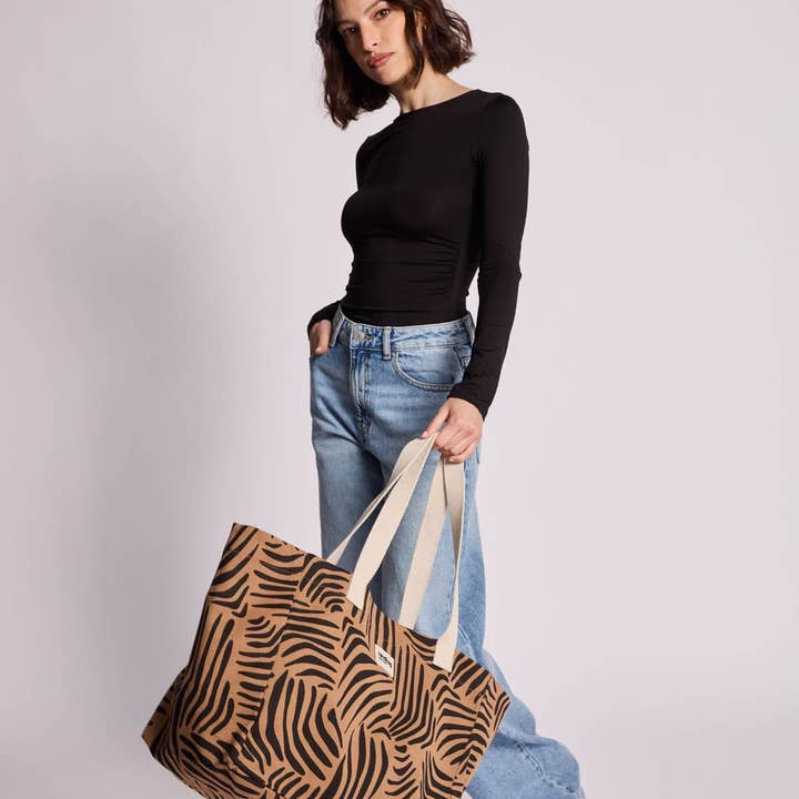 Hindbag - Wholesale Tote Bag - Women's - Claude Zebra Cinnamon Tote Bag1