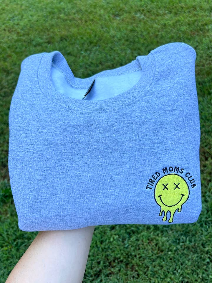 Sudadera Tired Moms Club para venta al por mayor de SGB Wholesale