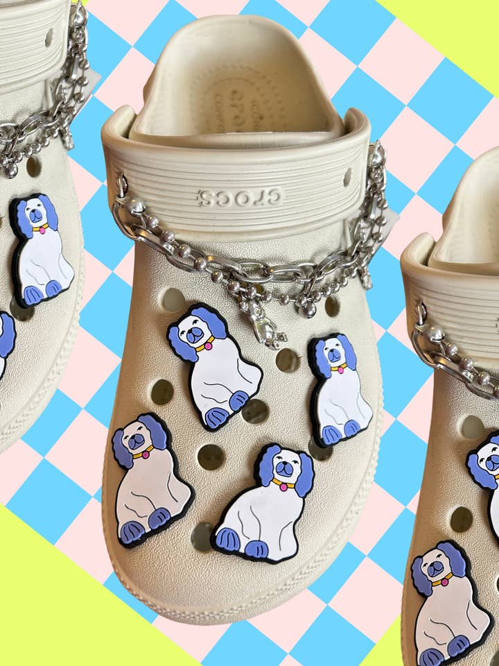 Staffordshire hondenschoen Charm voor wholesale door The Peach Fuzz