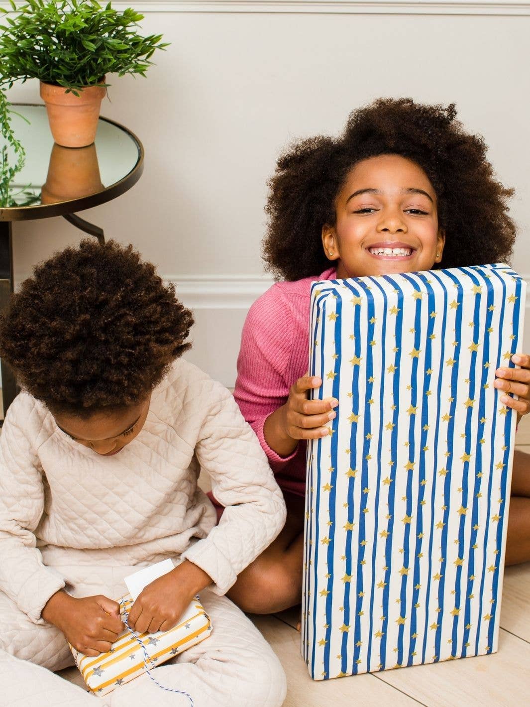 Curlicue - Vente Feuille de papier cadeau - Papier cadeau Stars at Dusk - durable et écologique3