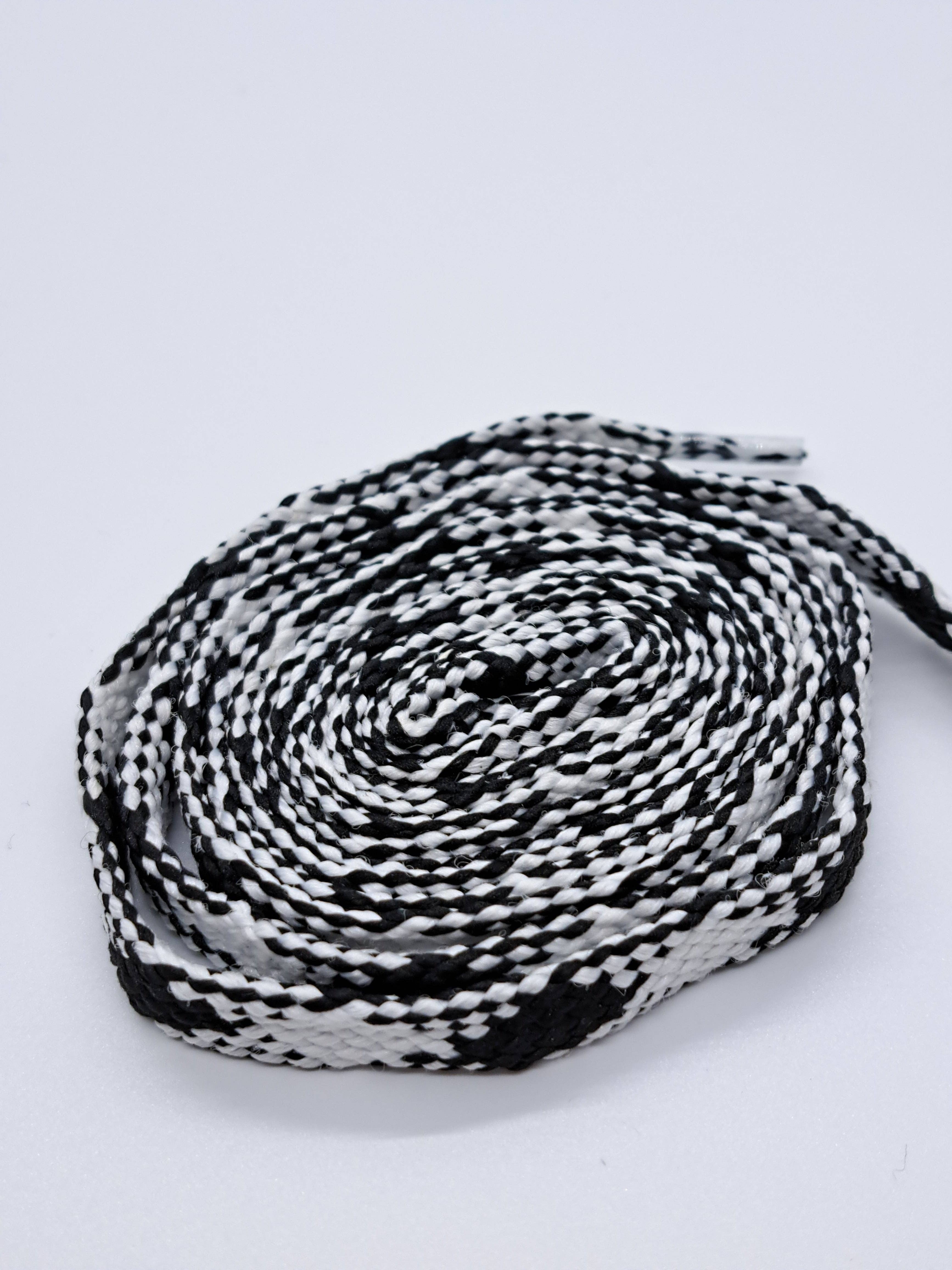 The Shoelace Factory - Wholesale Shoelaces - Unisex - Flat Argyle Shoelaces - Black and White2