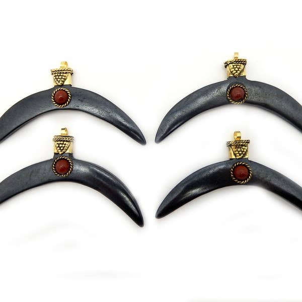 Jewelers Paradise - Wholesale Individual Charm/Pendant - Black Crescent Double Horn Pendant with Gemstone Accent Gold