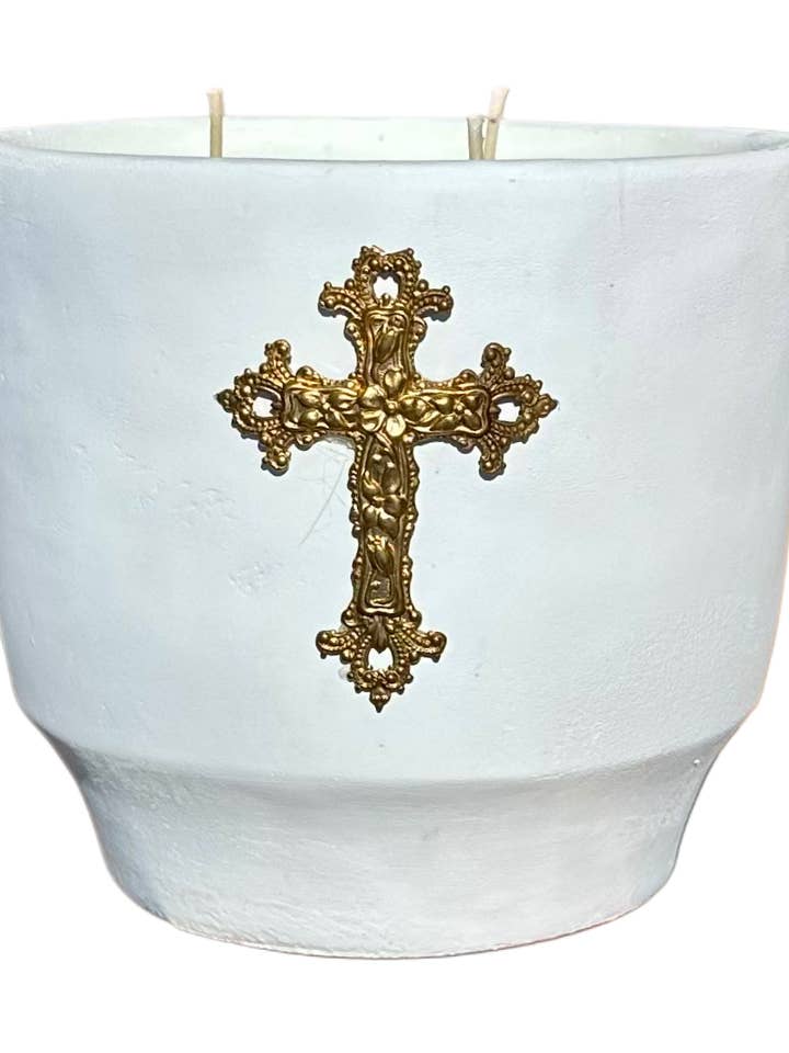 Pasen Franse Krijtwash Kaarsenpot met Kruis, 3 lonten voor wholesale door The French Bee & Co