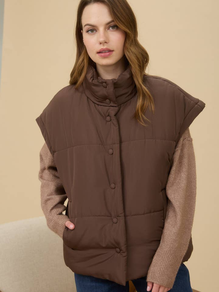 Blu Pepper - Wholesale Outerwear Vest - Women's - OVERSIZED SNAP BUTTON PUFFER VEST 9