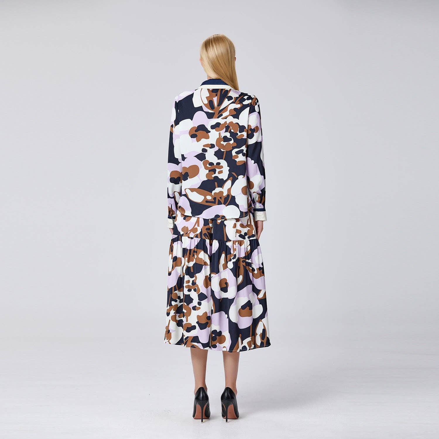 Multicolore Chemise à manches longues à imprimé graphique abstrait en vente sur Faire4