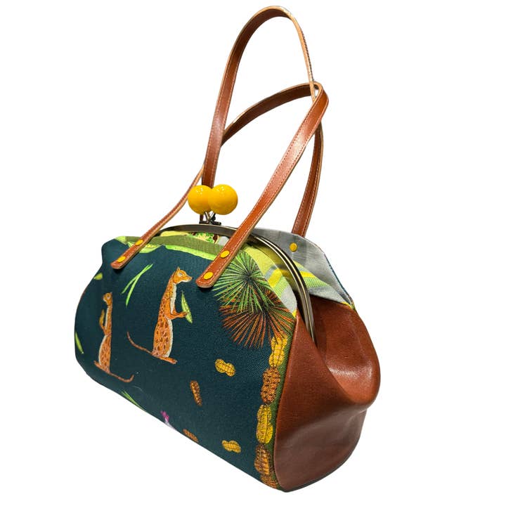 Blygsam Meetkat-väska för wholesale av Hadley Pollet