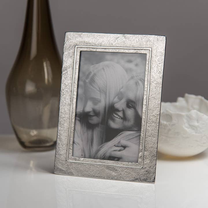 Lancaster and Gibbings - Wholesale Picture Frame - Raised Line Hand Cast Pewter Photo Frame