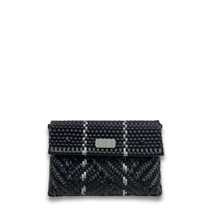 Pochette Noire Glimmer pour la vente par Maria Victoria