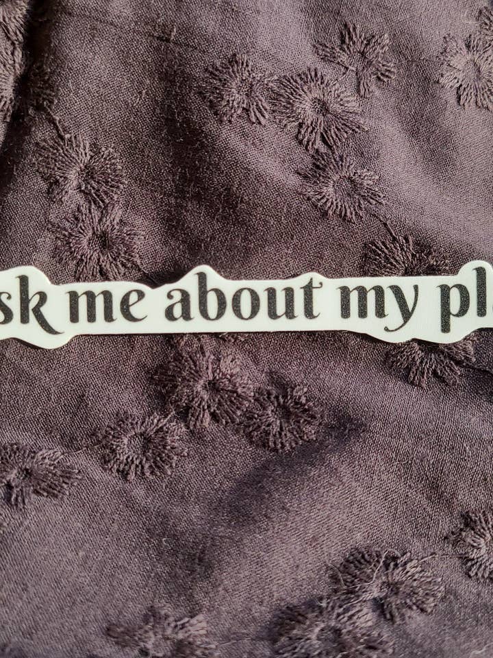 Autocollant "Posez-moi une question" pour la vente par Macramé Mouse