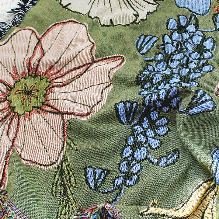 Calhoun & Co. - Wholesale Throw Blanket - Wild Flowers Tapestry Blanket