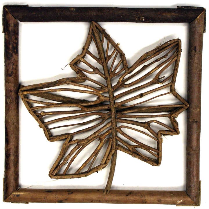 Maple Leaf Vine wandframe voor wholesale door Seasonal by Contrast Inc.