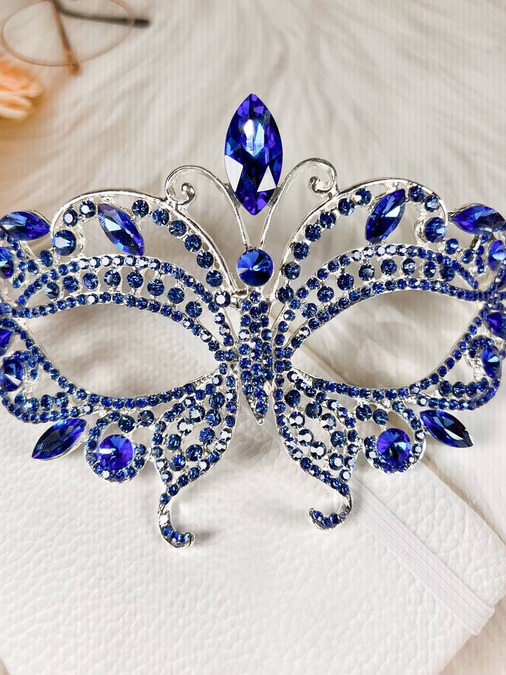 Masque de mascarade bleu papillon, masque pour les yeux argenté pour fête de mariage pour la vente par Happy Dream Gifts