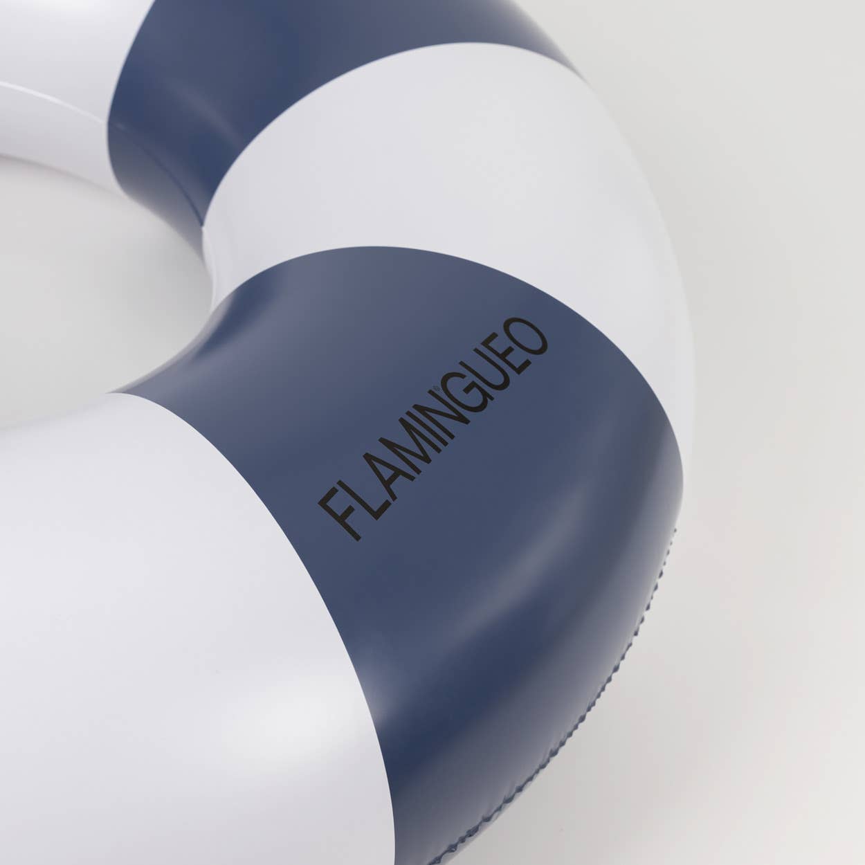 Flamingueo - Wholesale Beach Accessories - Blue donut float2