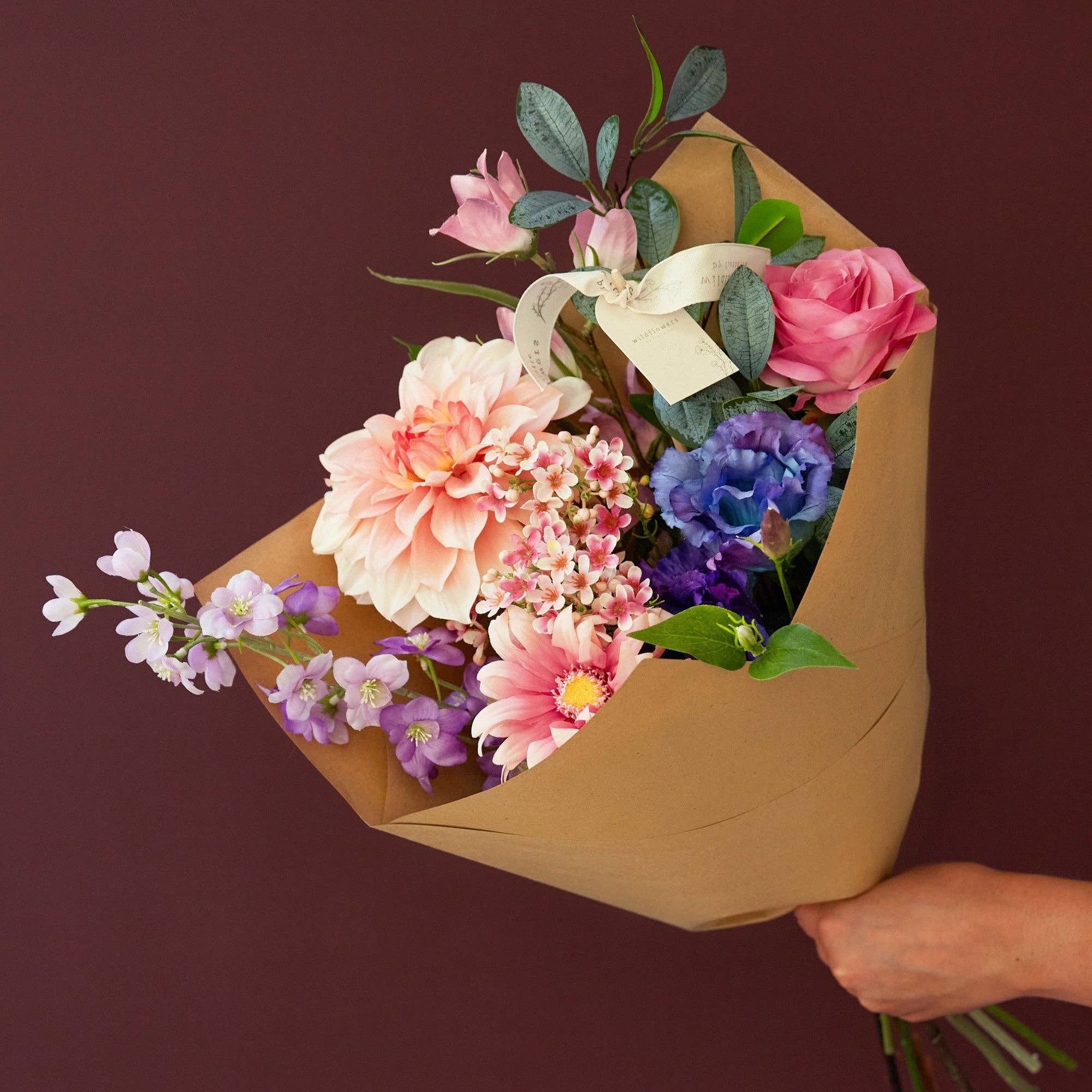 Wildflowers by Floriette – wholesale Artificial flowers – Klassiek Kunstmatig Boeket - Paarse Gloed3