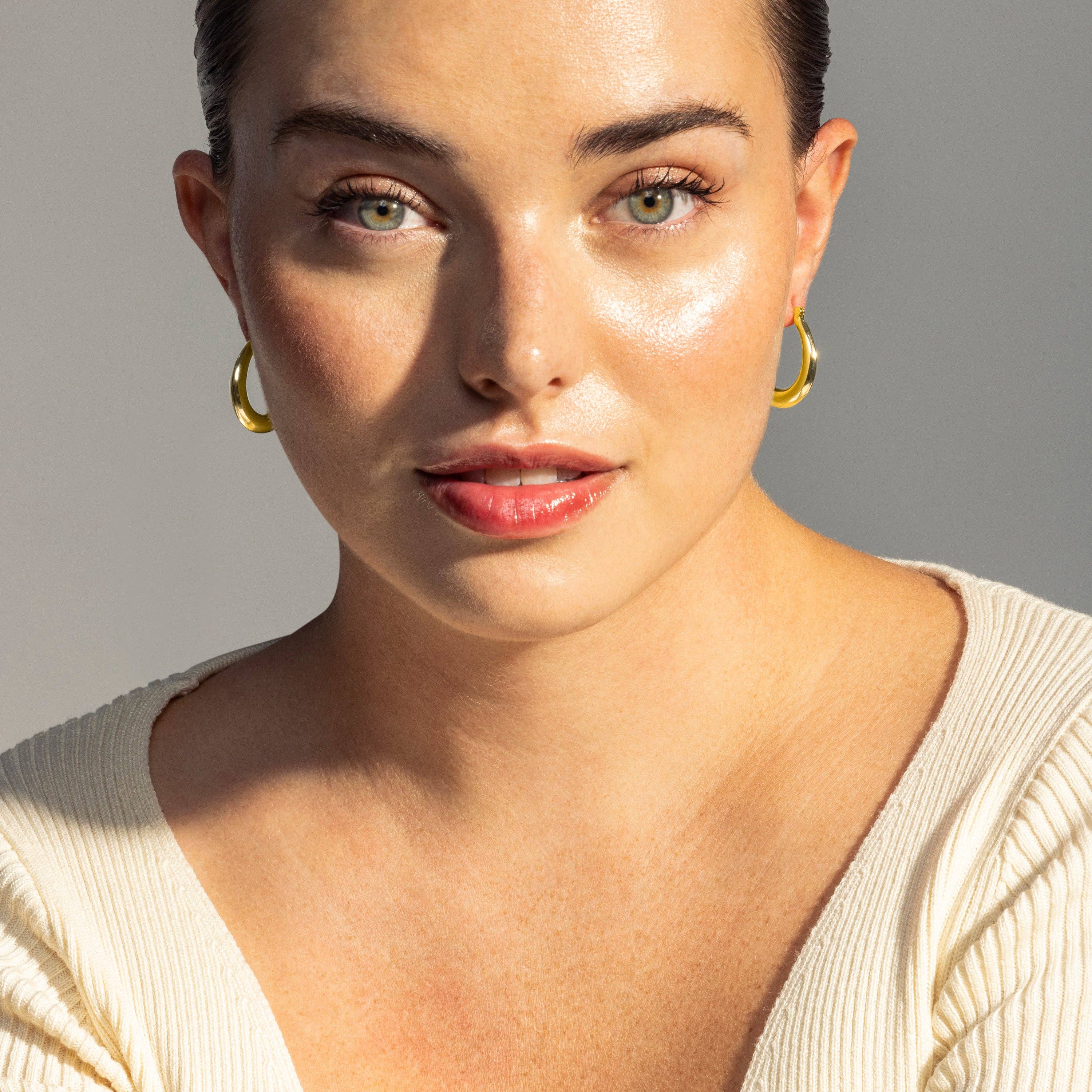 Luxenter – Brincos de argola por atacado – Brincos acabados em ouro amarelo de 18K - Oumy2