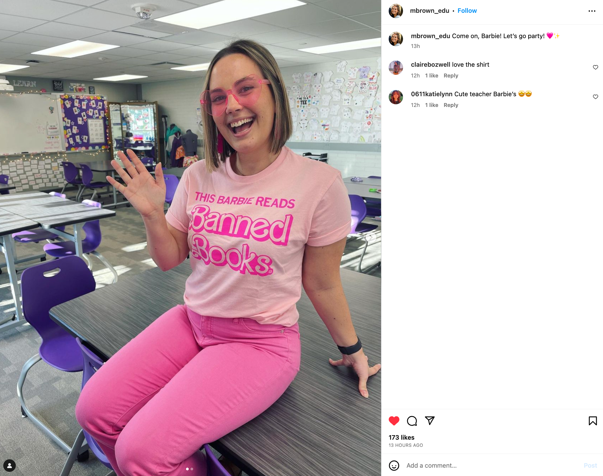 Rosa Chiaro Questa Barbie legge libri proibiti in vendita all'ingrosso su Faire2