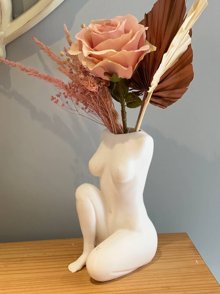 Legs Vase by NewChapterNewHome | vases for pampas grass for wholesale by NewChapterNewHome