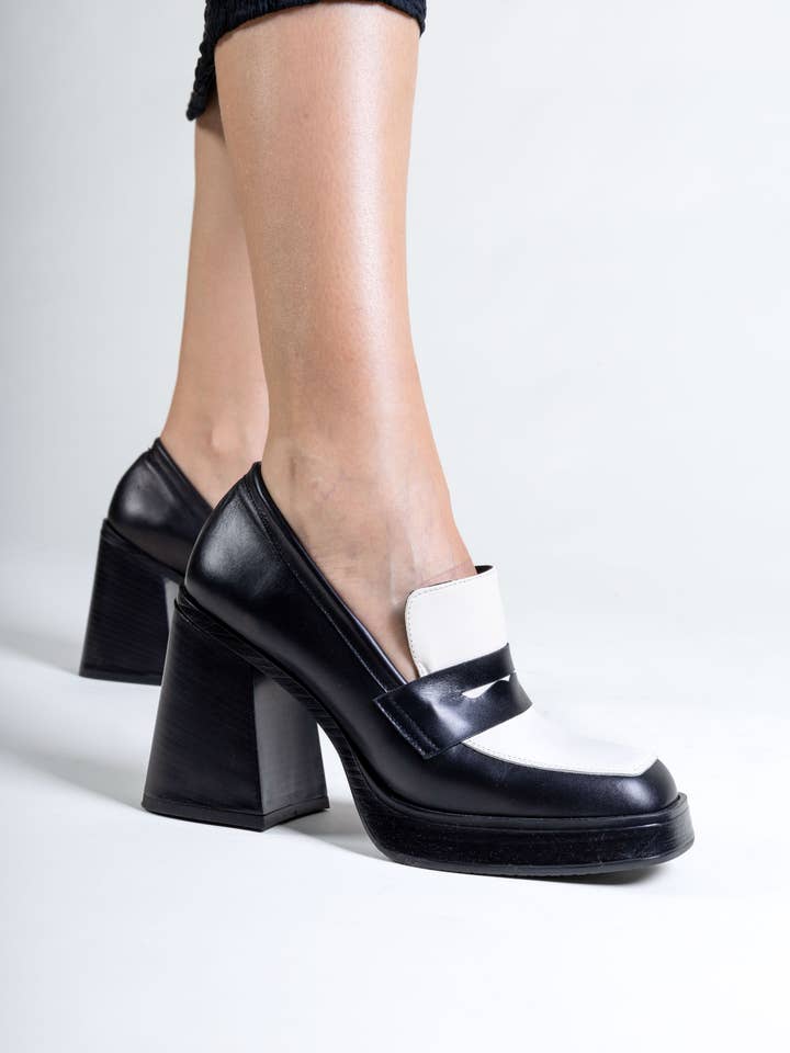 TEMIS BLACK & WHITH - HIGH BLOCK HEELS LOAFERS for wholesale by KMB Shoes