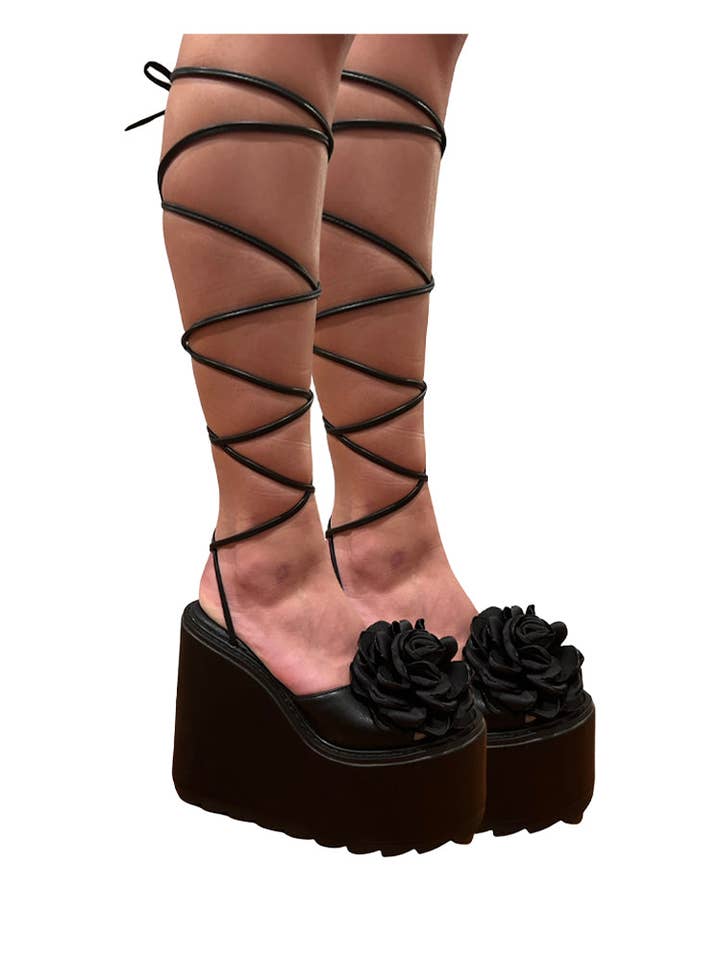 DOLCE - BLACKOUT per la vendita all'ingrosso da parte di STRANGE CVLT