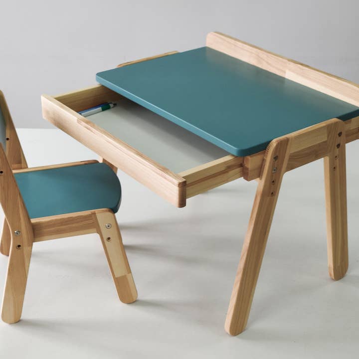 ODEAS - Wholesale Stoel - Kinderen - Kinderschrijfset met bureau en stoel van essenhout1