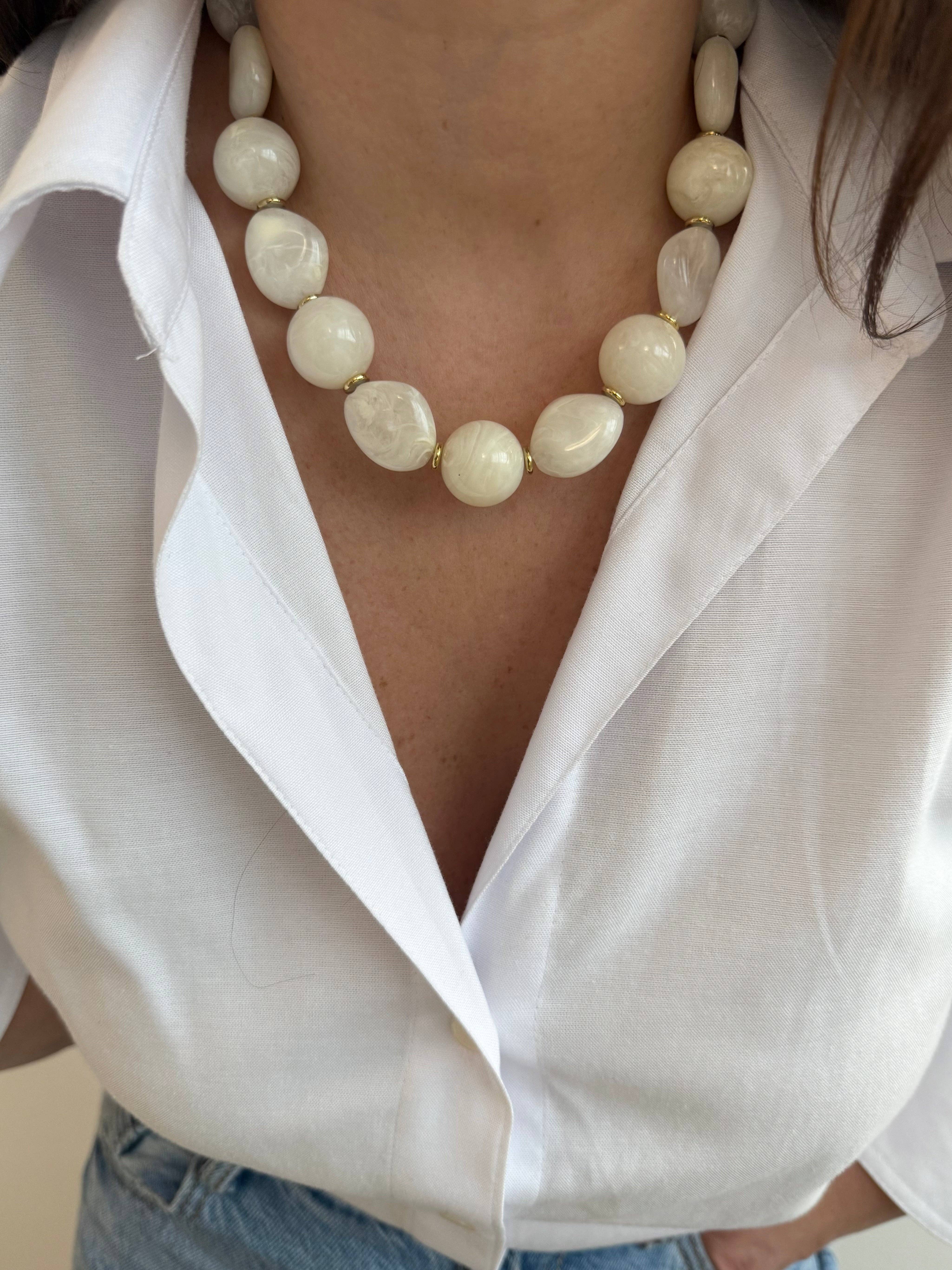 A.B. Paris - Wholesale Beaded/Pearl Necklace - Bali resin necklace - several colors available2