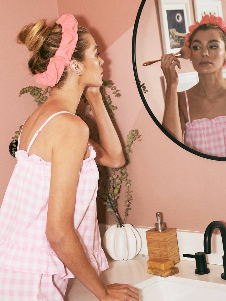 Rose Ensemble de pyjama à volants en vichy avec débardeur et short en vente sur Faire0