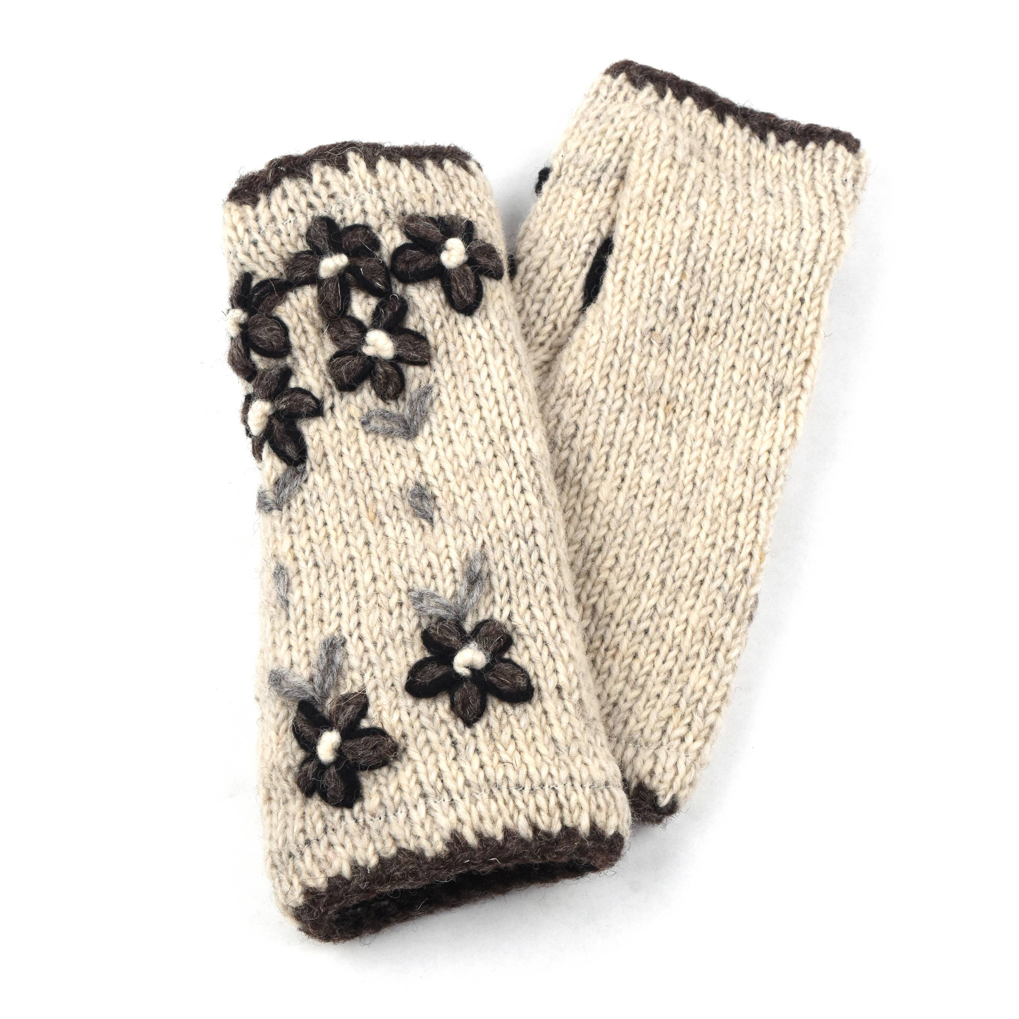 Nusantara Inc. - Wholesale Mittens - Unisex - Nepalese Wildflower Wool Wristlet-041352