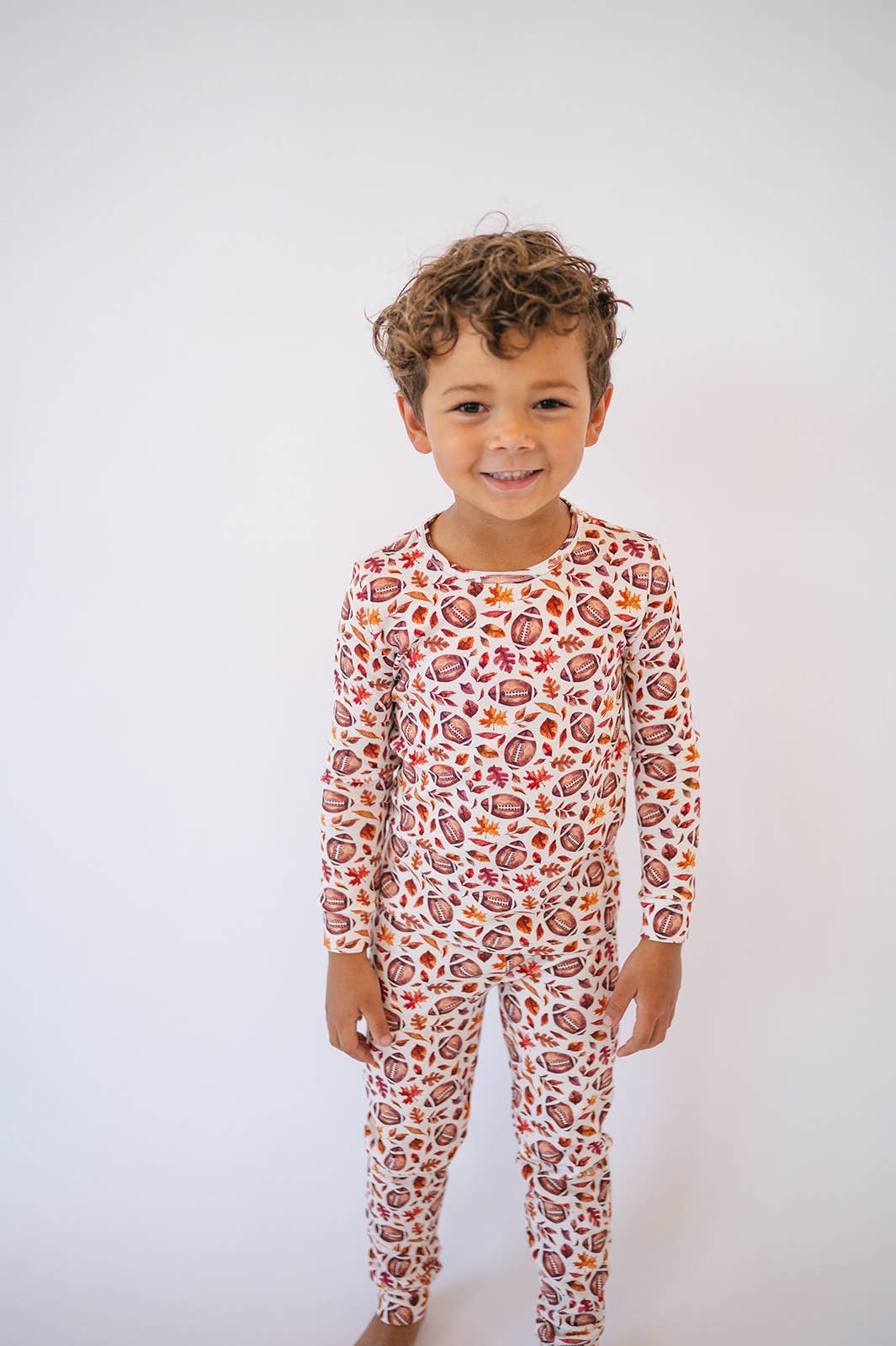 Gaia Baby Goods - Vente Haut et bas de pyjama – enfant - Pyjama en coton biologique pour bébés et tout-petits à imprimé football d'automne0
